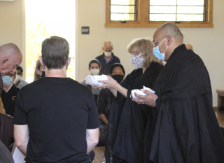receiving Oryoki bowls